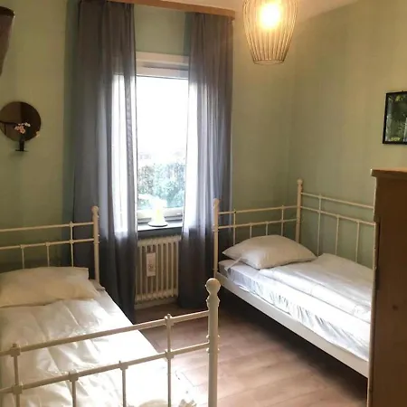 Spacious Near With Garden Apartman